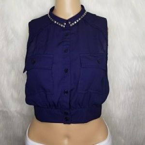 STUD COLLAR CROP TOP